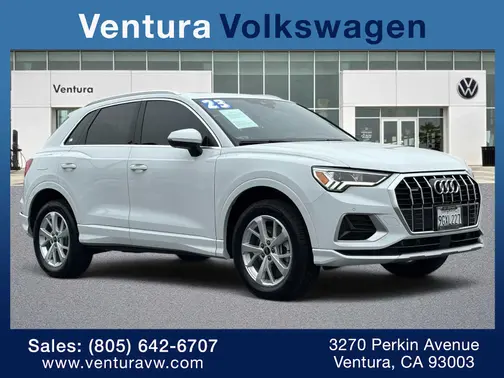 Glacier White Metallic 2023 Audi Q3 Premium