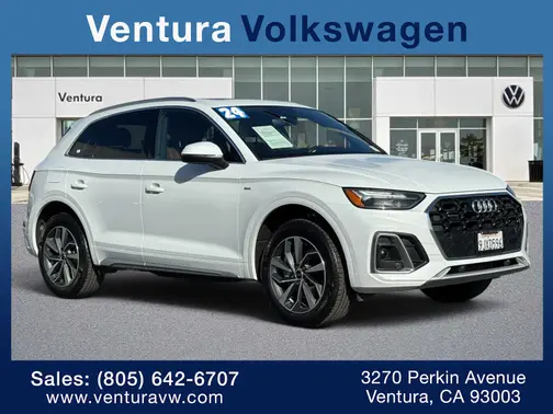 Glacier White Metallic 2024 Audi Q5 S line Premium