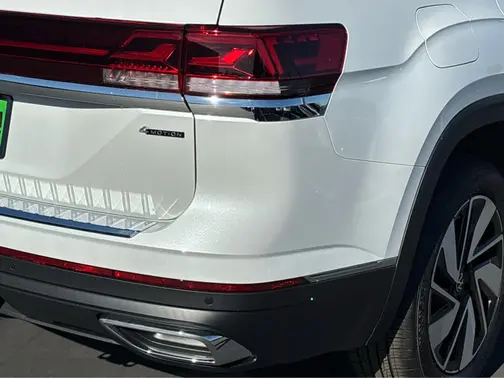 Opal White Pearl 2026 Volkswagen Atlas 2.0T SEL
