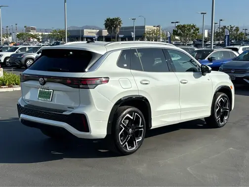 OPAL WHITE 2026 Volkswagen Tiguan SEL R-Line Turbo