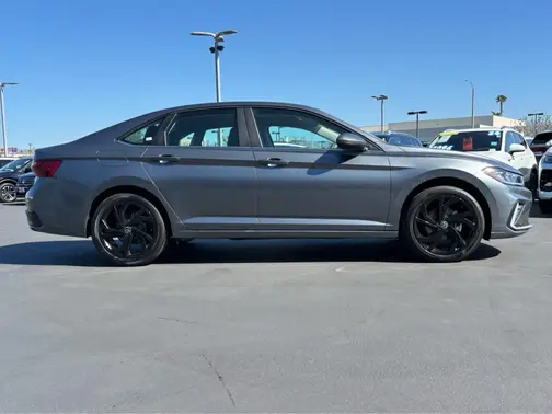 Platinum Gray Metallic 2026 Volkswagen Jetta SE