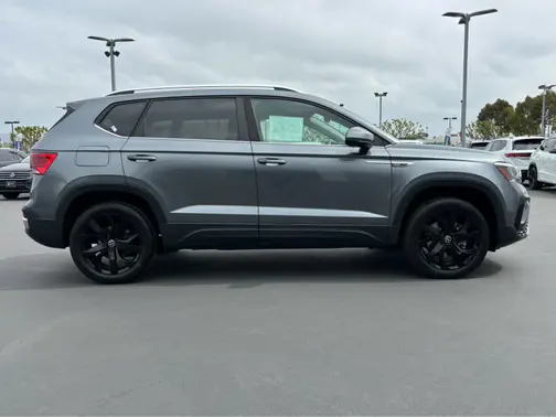 Platinum Gray Metallic 2023 Volkswagen Taos SE
