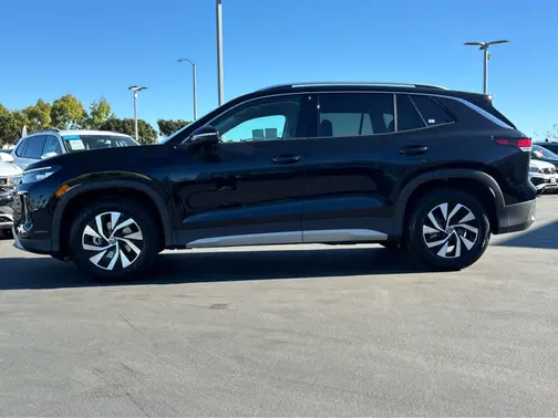 Deep Black Pearl 2026 Volkswagen Tiguan S