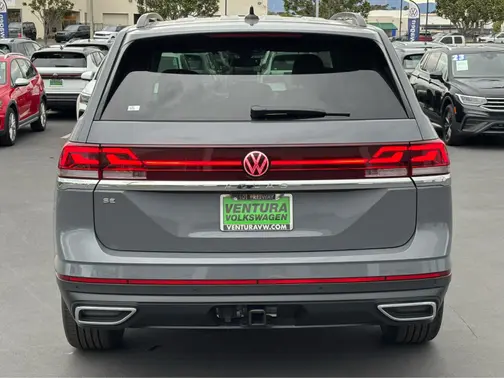 Pure Gray 2026 Volkswagen Atlas 2.0T SE w/Technology