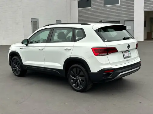 Pure White 2024 Volkswagen Taos S
