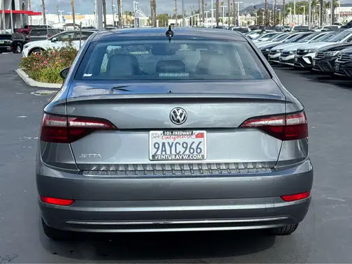 Platinum Gray Metallic 2021 Volkswagen Jetta SEL