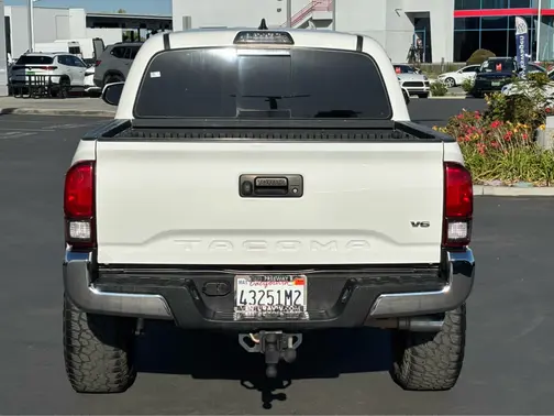 Super White 2018 Toyota Tacoma TRD Off Road