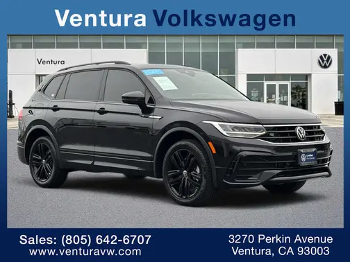 Deep Black Pearl 2022 Volkswagen Tiguan SE R-Line Black