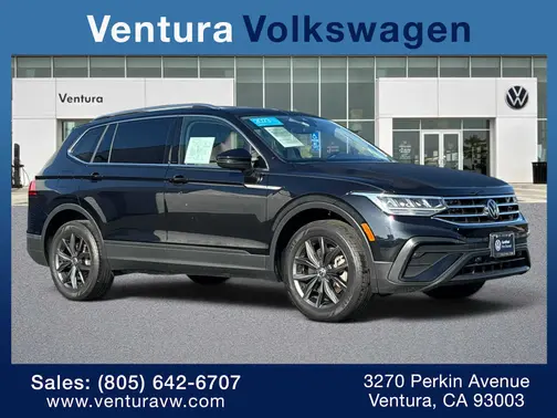 Deep Black Pearl 2023 Volkswagen Tiguan SE