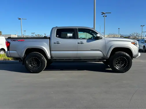 Silver Sky Metallic 2018 Toyota Tacoma TRD Sport