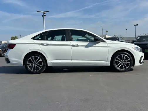 PURE WHITE 2026 Volkswagen Jetta Sport