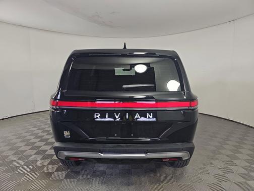 2022 Rivian R1S Launch Edition