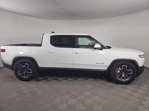2022 Rivian R1T Adventure