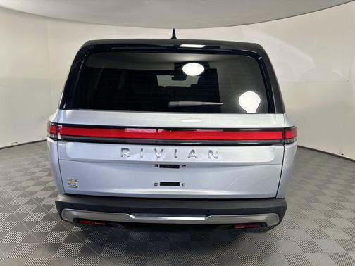 2023 Rivian R1S Adventure