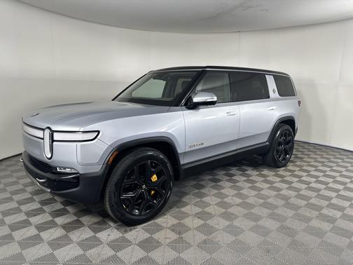 2023 Rivian R1S Adventure