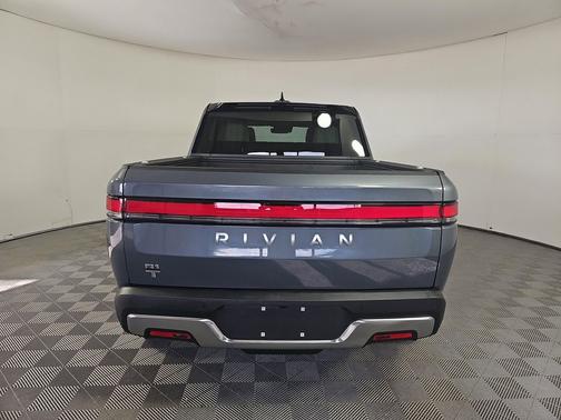 2025 Rivian R1T Adventure trim