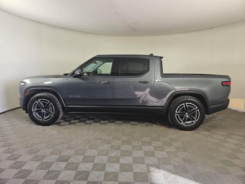 2025 Rivian R1T Adventure trim