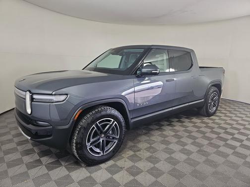 2025 Rivian R1T Adventure trim