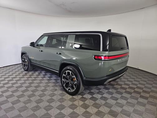 2023 Rivian R1S Launch Edition