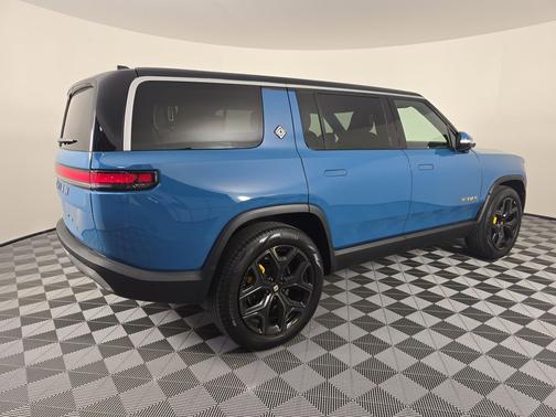 2022 Rivian R1S Launch Edition