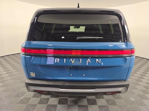 2022 Rivian R1S Launch Edition