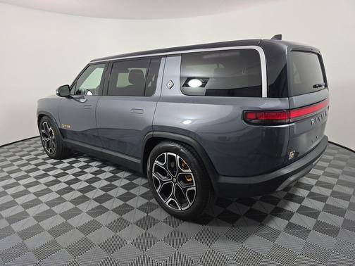 El Cap Granite 2024 Rivian R1S Adventure Quad Motor Large Pack