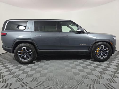 El Cap Granite 2022 Rivian R1S Launch Edition