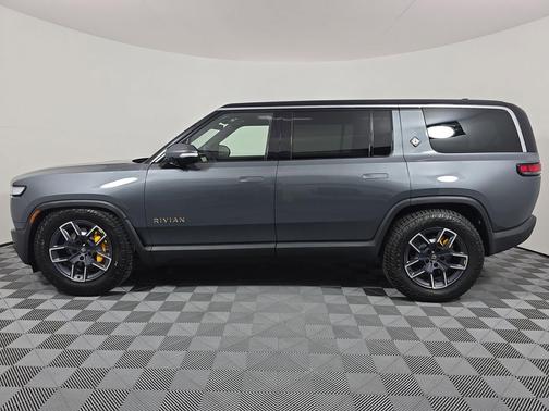 El Cap Granite 2022 Rivian R1S Launch Edition
