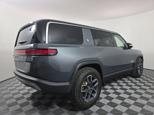 El Cap Granite 2022 Rivian R1S Launch Edition