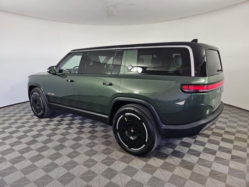 2024 Rivian R1S Adventure Quad Motor Large Pack