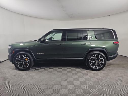 2024 Rivian R1S Adventure Quad Motor Large Pack