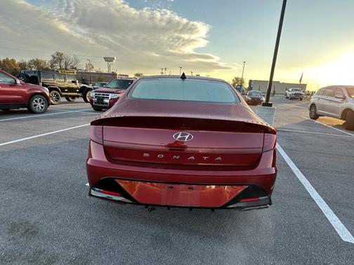 2023 Hyundai SONATA SEL