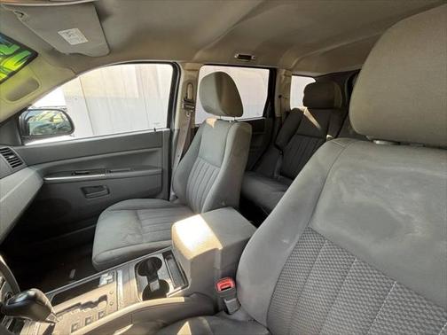 2005 Jeep Grand Cherokee Laredo