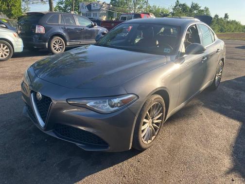 Gray 2021 Alfa Romeo Giulia Base