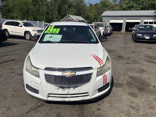 Summit White 2012 Chevrolet Cruze LS
