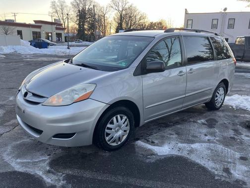 2008 Toyota Sienna CE