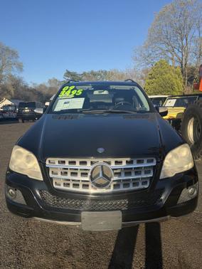 Black 2009 Mercedes-Benz M-Class 4MATIC