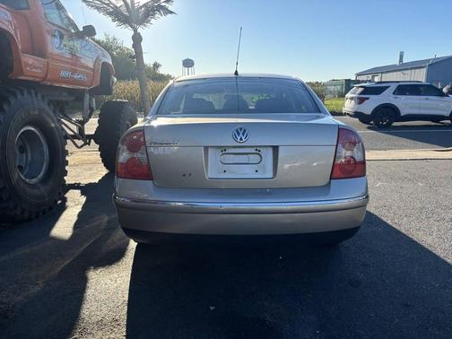 2004 Volkswagen Passat GLS