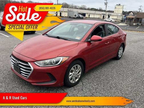 2017 Hyundai ELANTRA SE