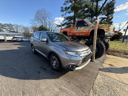 2017 Mitsubishi Outlander SE