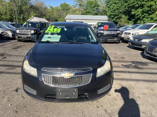 Black Granite Metallic 2012 Chevrolet Cruze LS