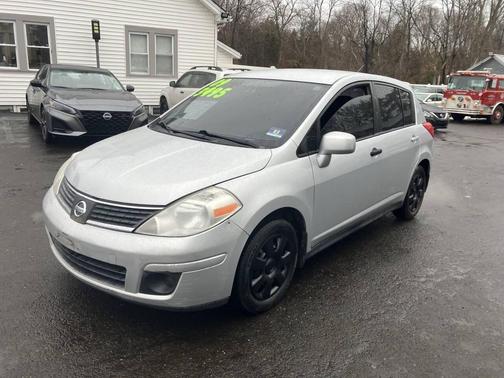 2009 Nissan Versa 1.8 S