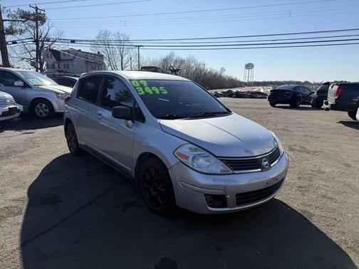 2009 Nissan Versa 1.8 S