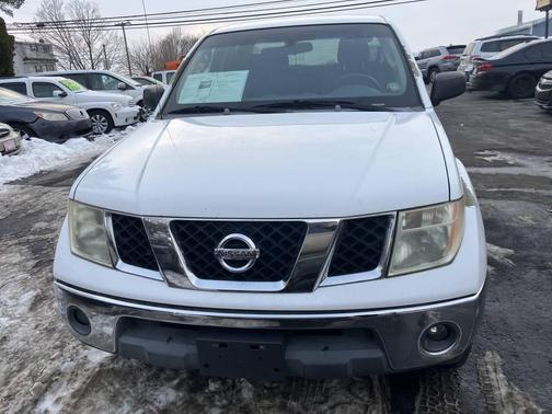 2005 Nissan Frontier SE Crew Cab