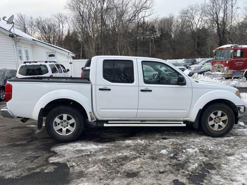 2005 Nissan Frontier SE Crew Cab
