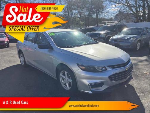 Silver Ice Metallic 2016 Chevrolet Malibu LS