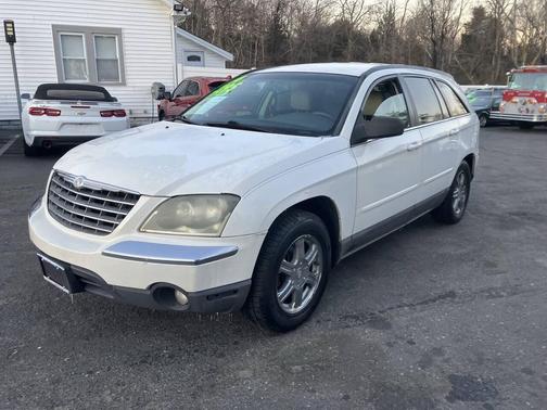 2004 Chrysler Pacifica Base