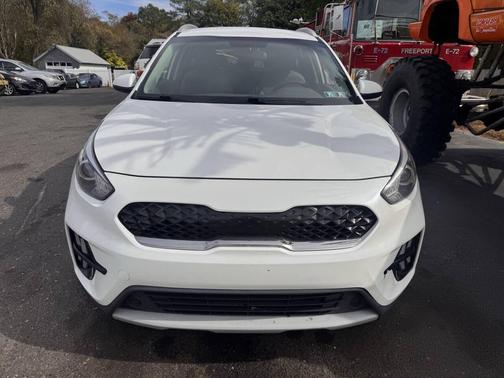 2022 Kia Niro LX