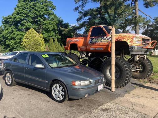 Teal 2002 Volvo S60 2.4T