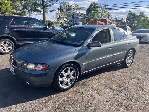 Teal 2002 Volvo S60 2.4T
